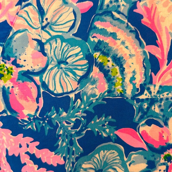 Lilly Pulitzer Quinna Short Sleeve Top, Blue Tang Sitting Seaside - Picture 5 of 8